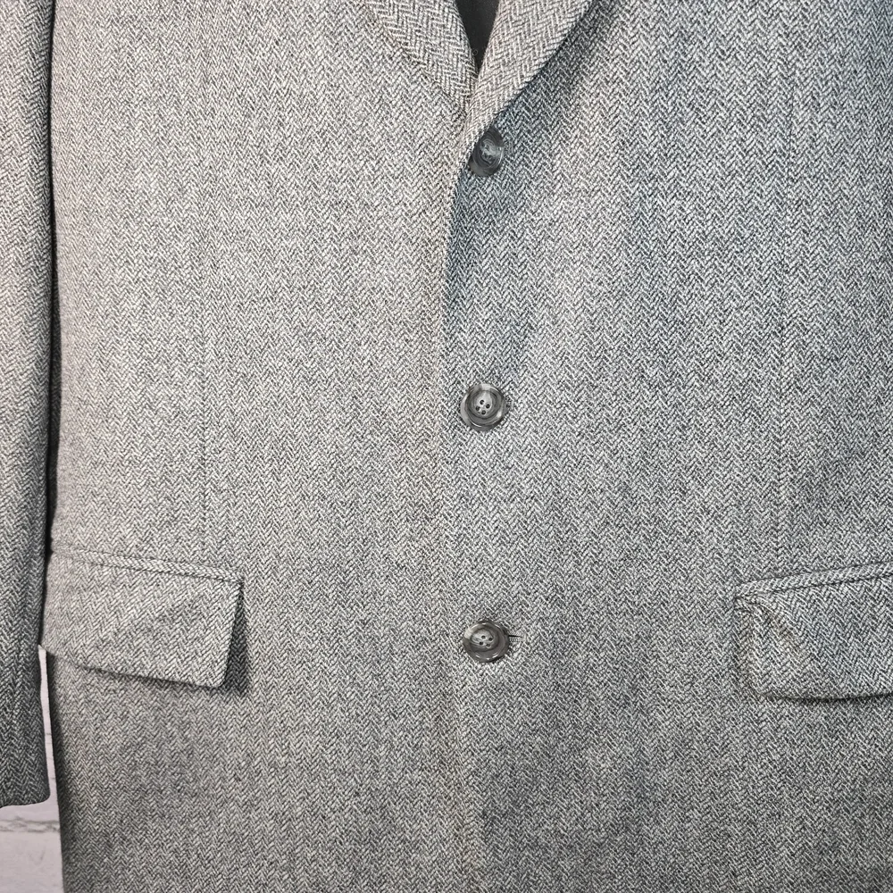 Corneliani C C Collection Wool Cashmere Gray Blazer Herringbone Mens Size 40R